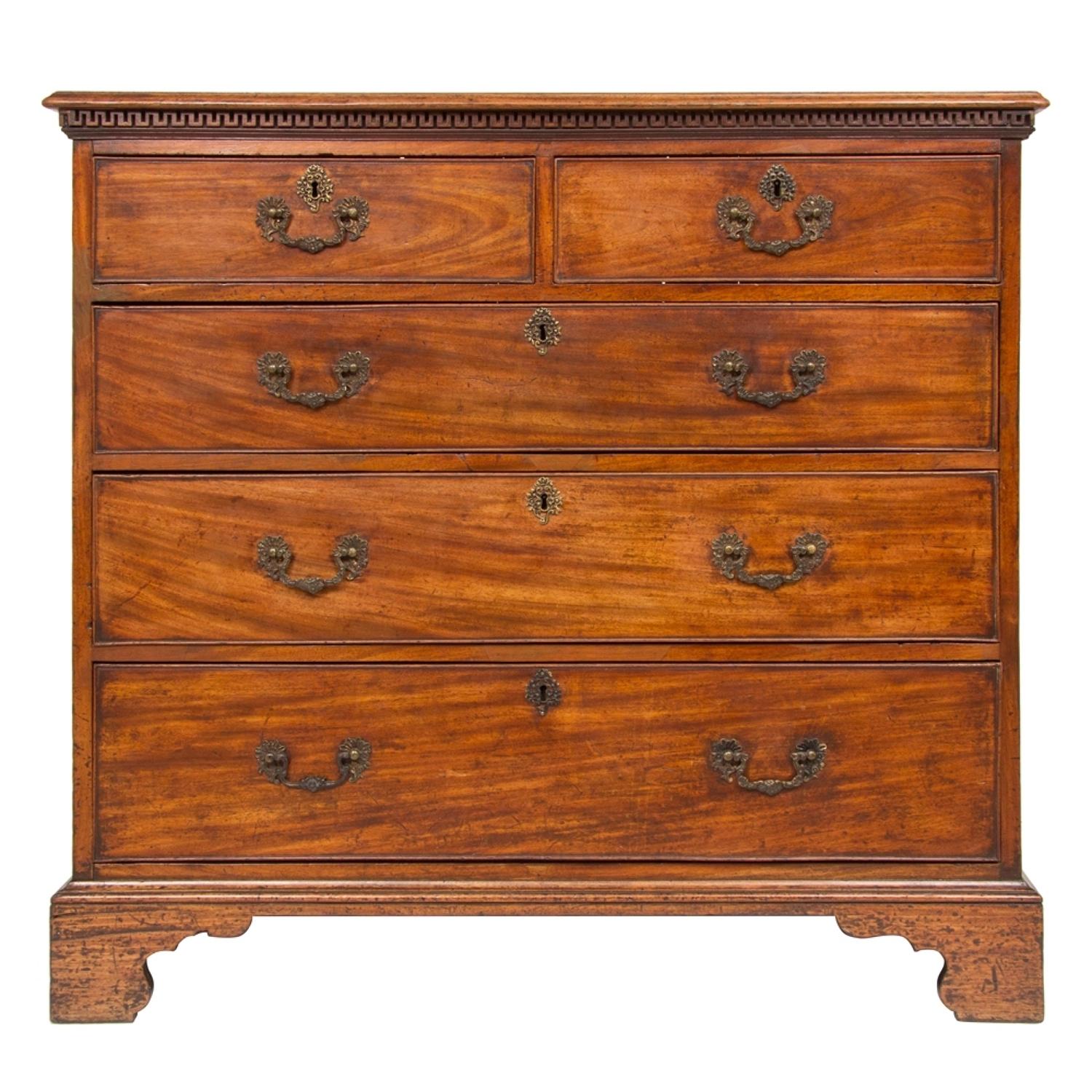 Early Georgian Mahogany Chest of Drawers