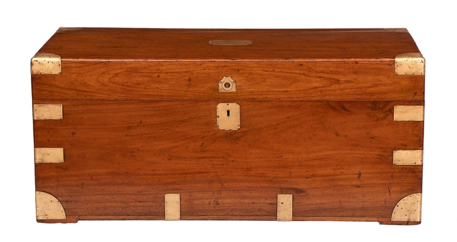 Camphorwood Military Campaign Trunk