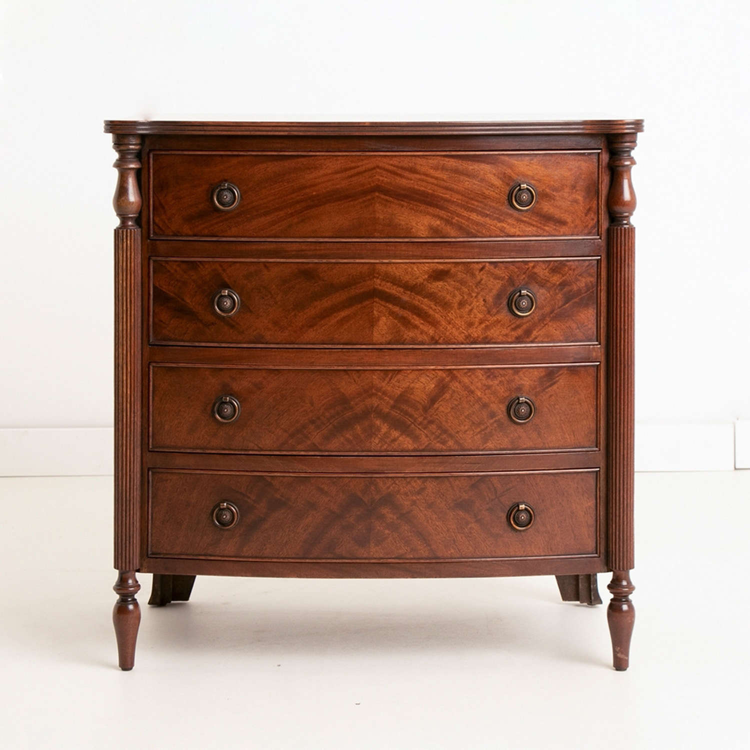 Small Mahogany Chest of Drawers with Fluted Columns