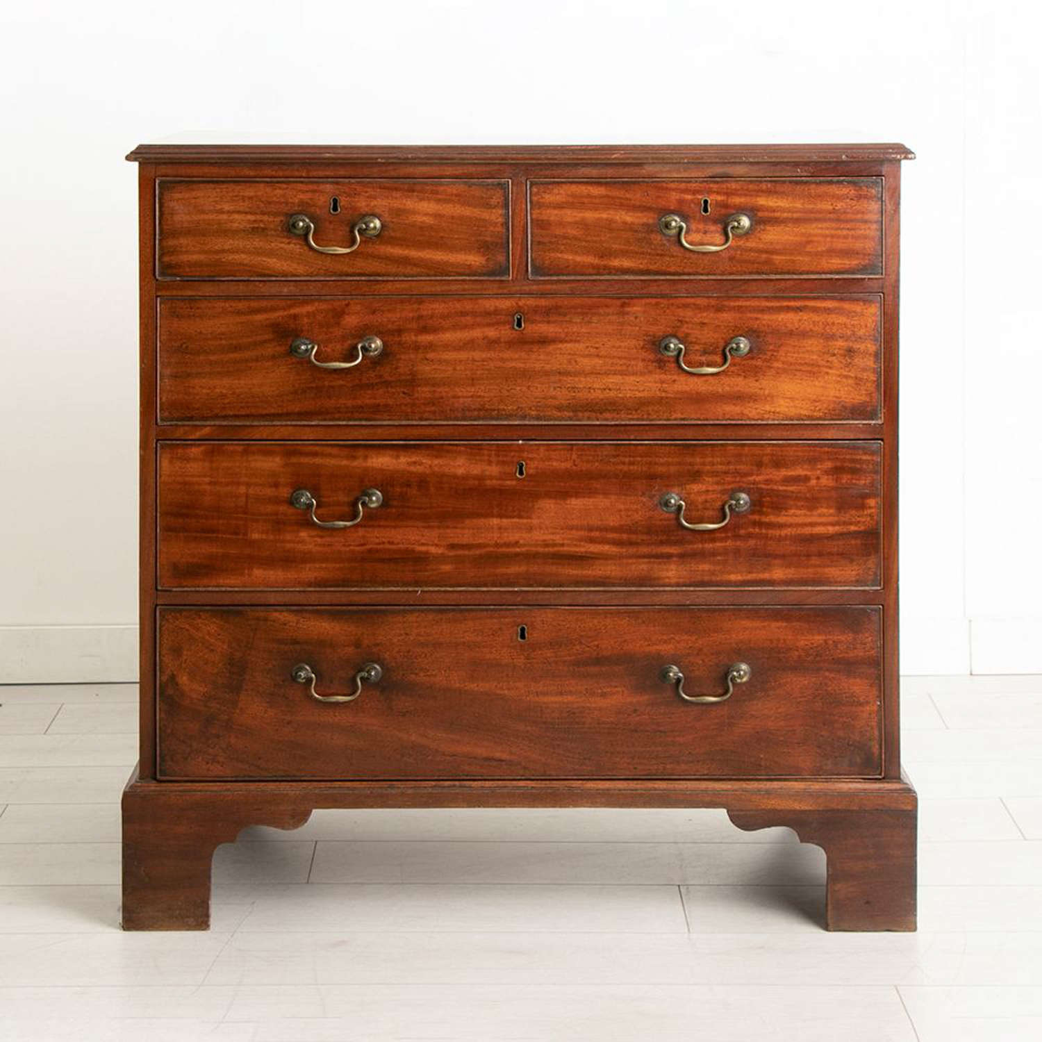 Antique Georgian Mahogany Bachelor's Chest of Drawers c.1800