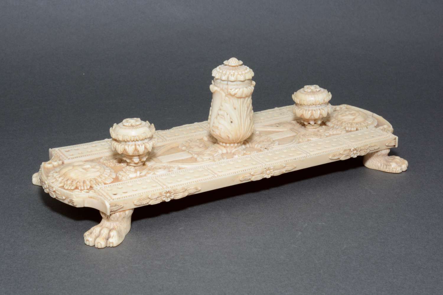 A magnificent quality Regency Cribbage board